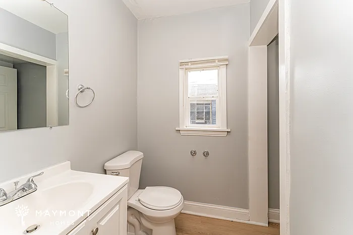 450 South Ave SE — Photo 16