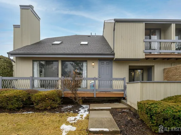 15 Talbot St, Somerset, NJ 08873