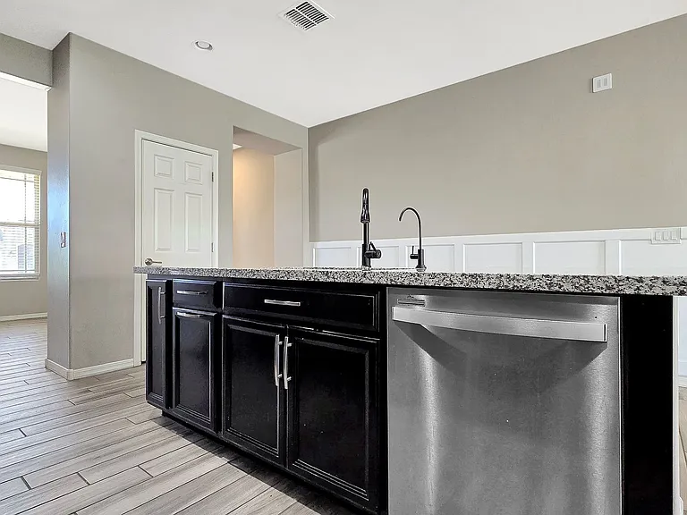 17156 W Lincoln St — Photo 8