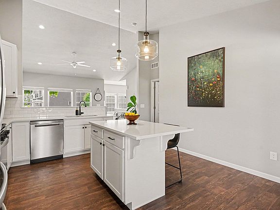 4th image of 89 Brynwood Ave