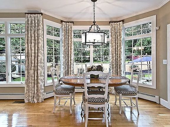 Breakfast Nook off Kitchen