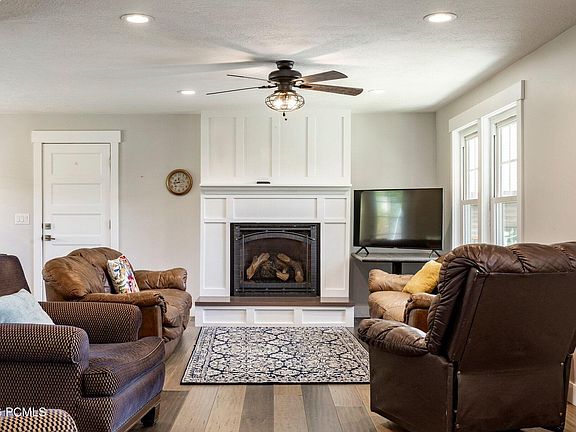 5th image of 873 N Harvest Ln