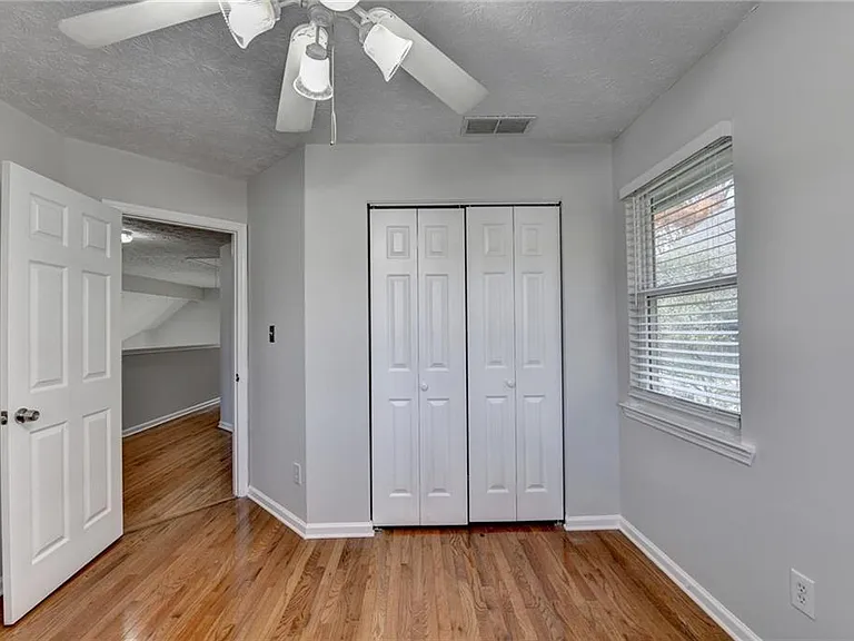 1112 Ashbury Dr — Photo 40
