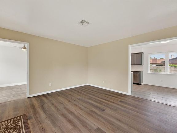 3rd image of 9629 Harmony Dr