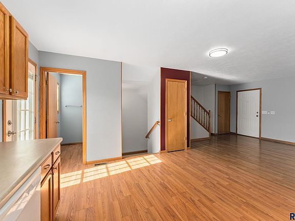 4th image of 1812 S Mulberry Ave Unit C