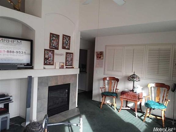 4th image of 1691 Venice Cir