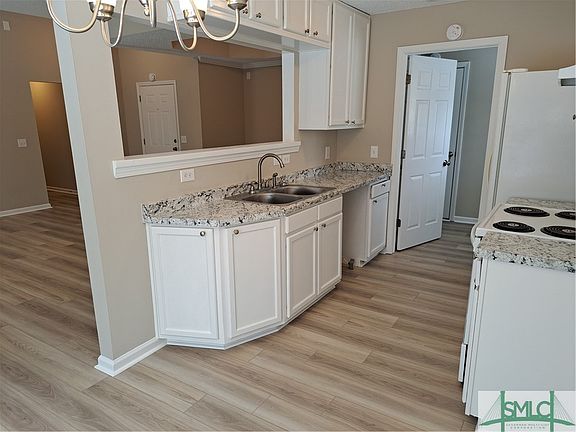5th image of 132 Wimbledon Drive