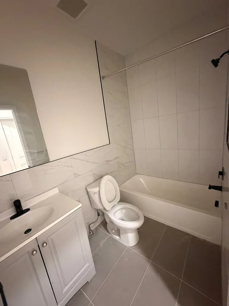 3 bed, 1640 sqft, $2,850 — Photo 1