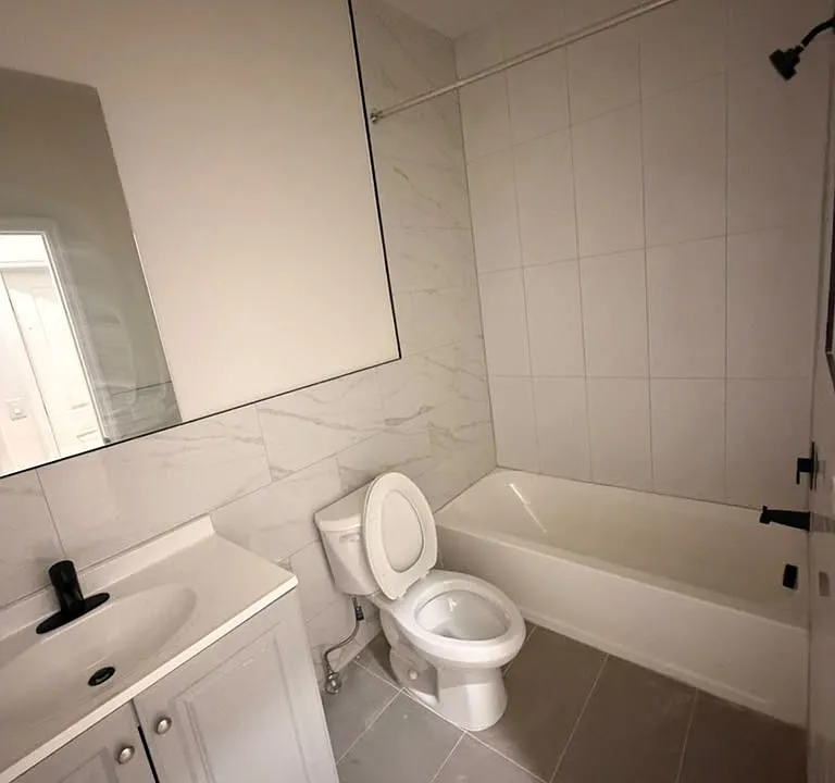 26 Parkhurst St #2
