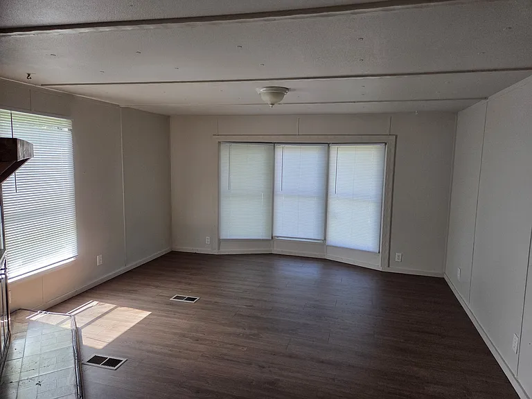 9102 N Double Rock Rd — Photo 13