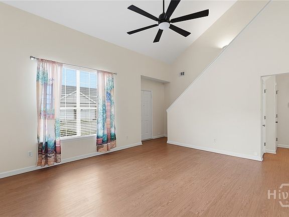 4th image of 1159 Mohawk Street #E4