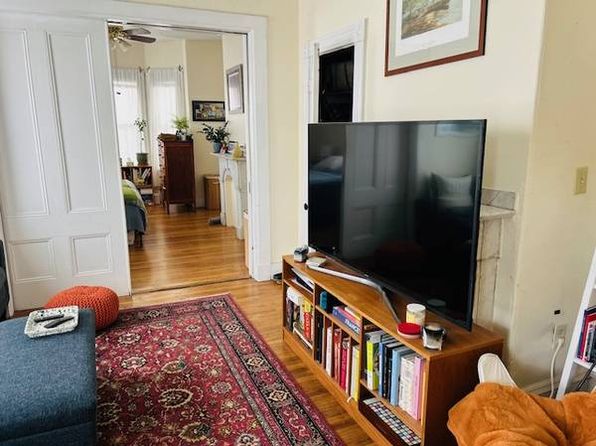 68 Pearl St #1