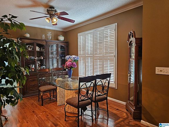 5th image of 6005 Silver Lake Cir