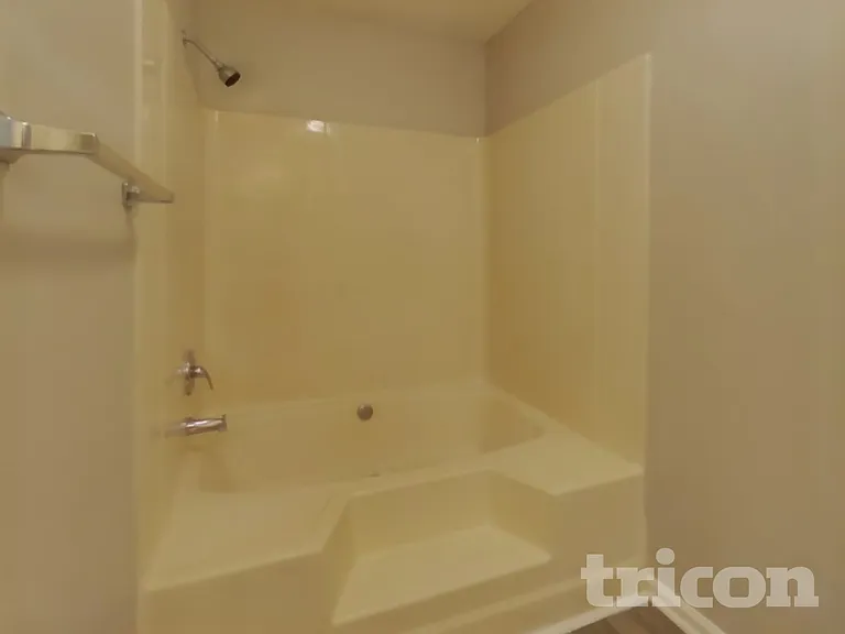 85 Elizabeth Pl — Photo 9