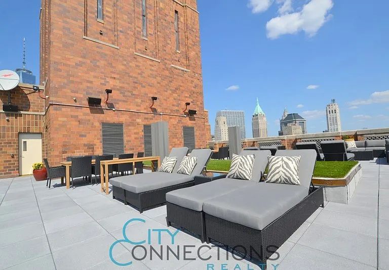 20 West St #4B — Photo 20