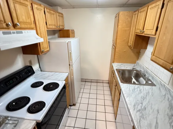 1212 Boylston St #105, Boston, MA 02215