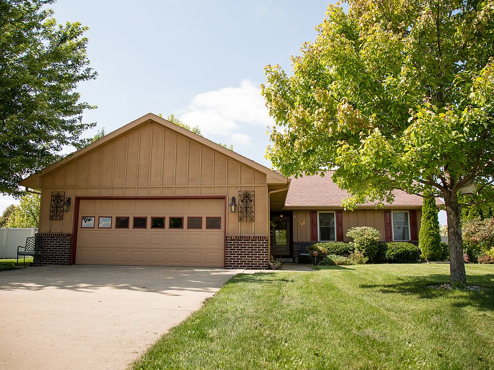 1st image of 113 Claret Knoll Ave