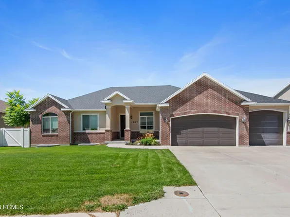 1207 N 580 E, Pleasant Grove, UT 84062