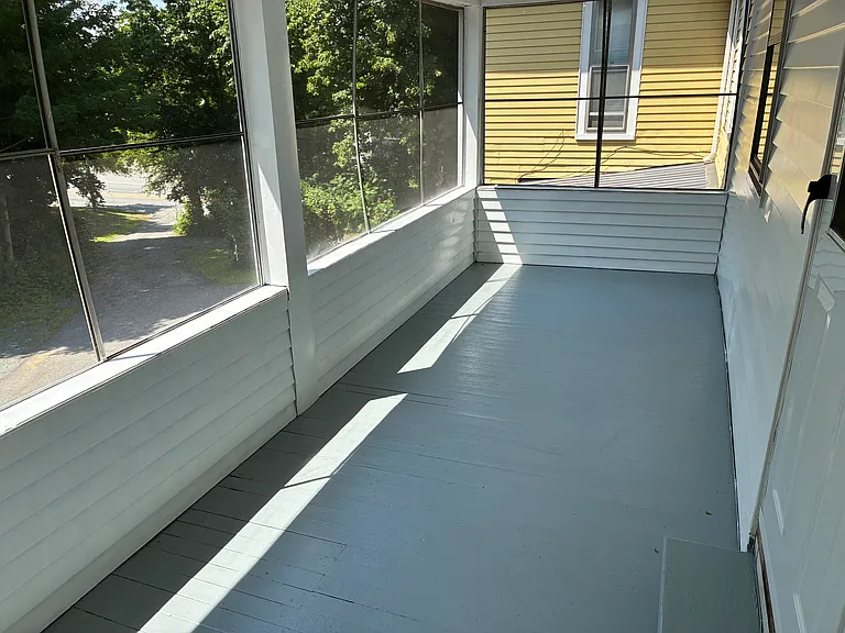 118 N Main St — Photo 4