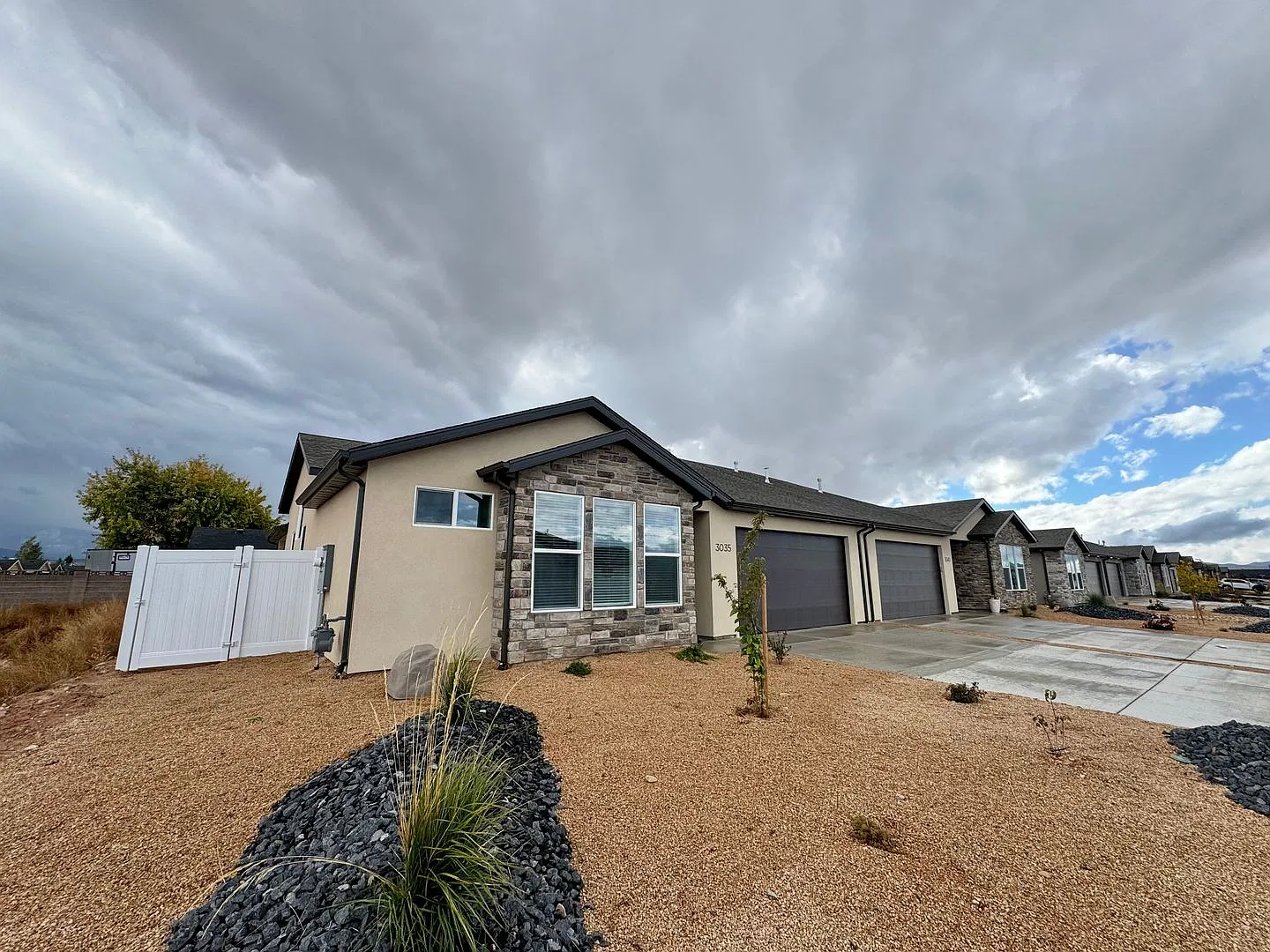 Ekko View Estates 3 Bedroom Home with an Office! — Photo 1