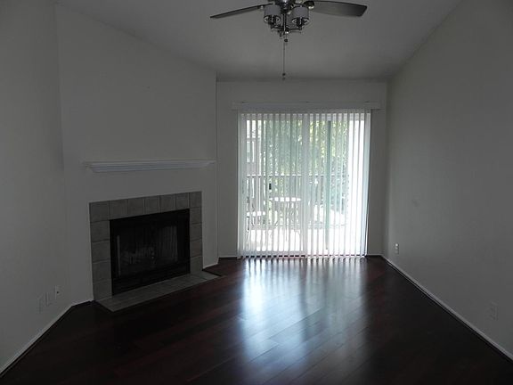3rd image of 3303 Wyndham Cres #348