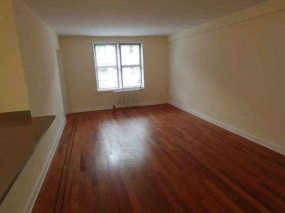 3rd image of 10240 62nd Ave APT 6C