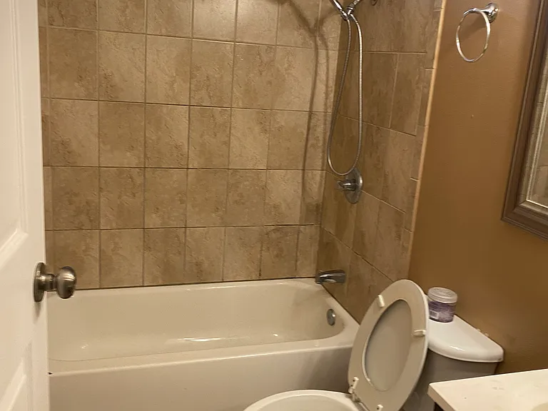 16510 Lakeshore Dr — Photo 15