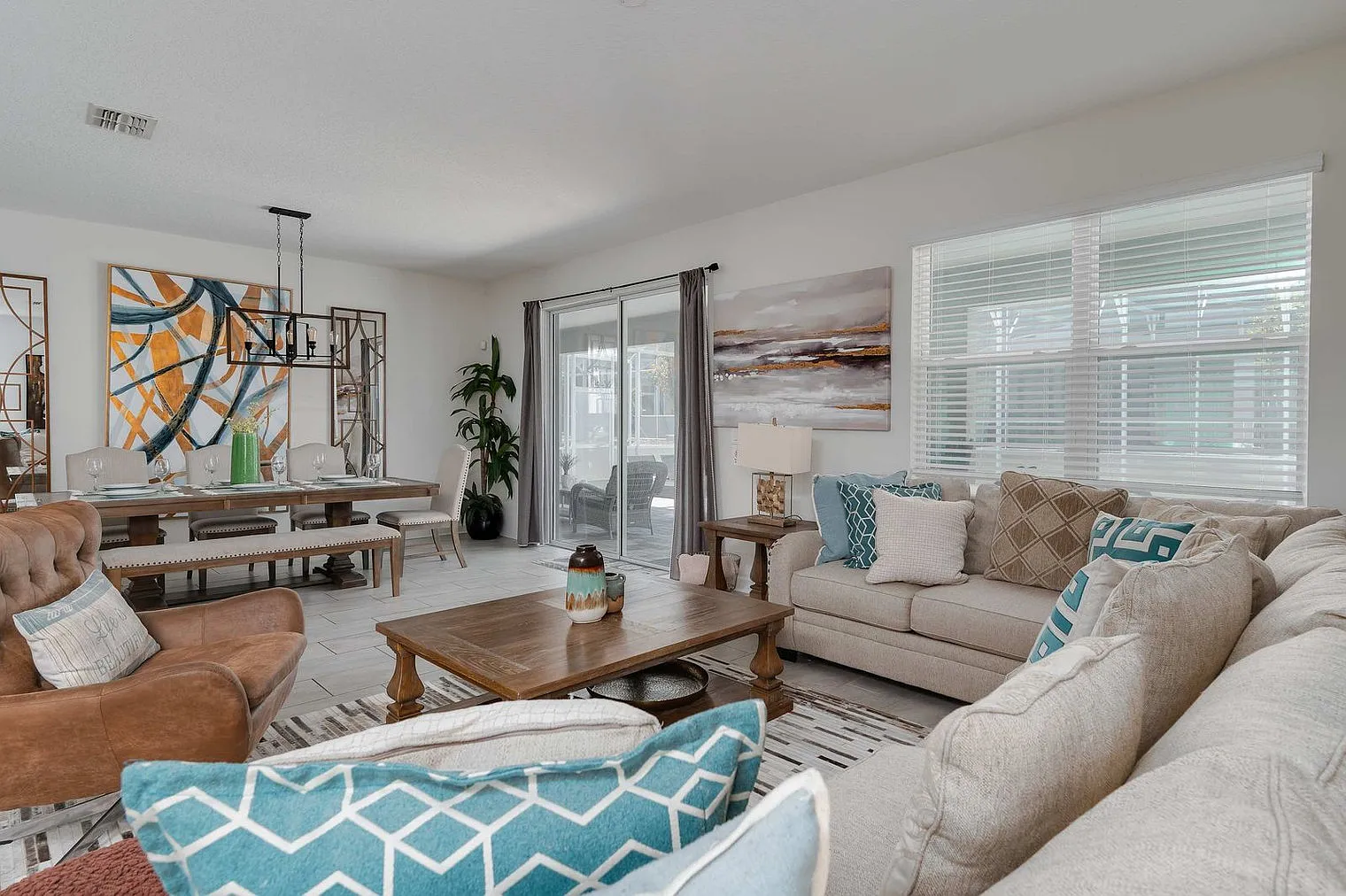 7 bed, 5.0 bath, 4014 sqft, $6,349 — Photo 1
