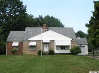 5745 Brookside Rd, Independence, OH 44131