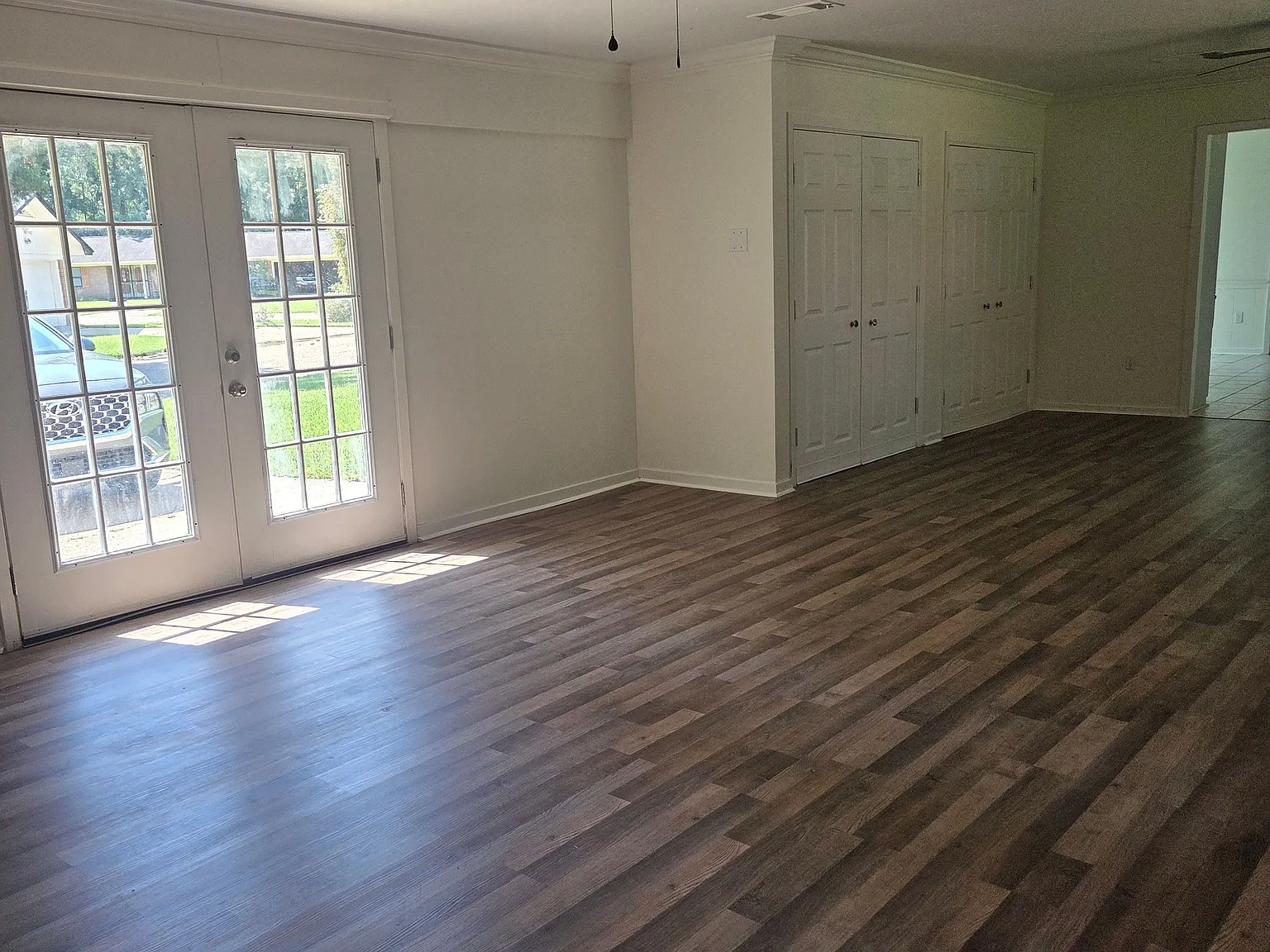 3 bed, 2.0 bath, 1835 sqft, $1,750 — Photo 2