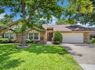 2321 Charred Wood Dr, Arlington, TX 76016