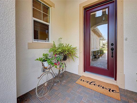 5th image of 313 Savona Way