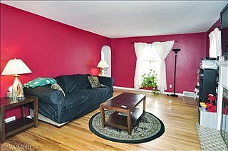 4th image of 341 Pleasantview Dr