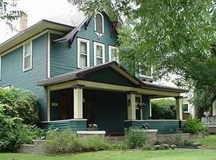 224 S Edgefield Ave, Dallas, TX 75208
