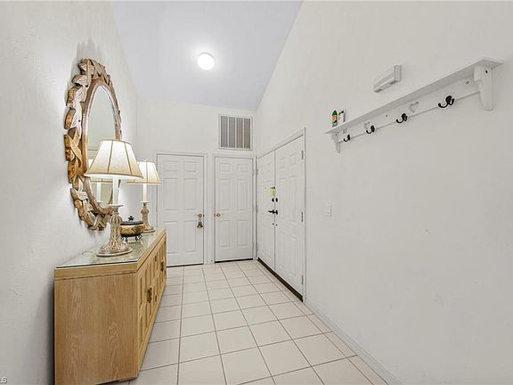 4th image of 26290 Devonshire CT #201