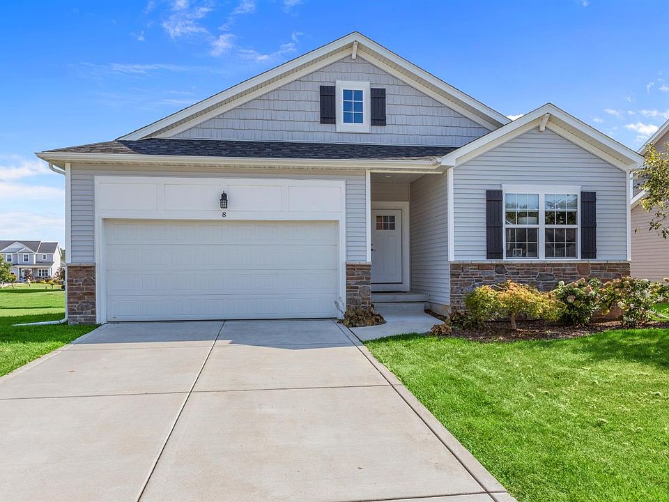 1st image of 8 Heartland Dr