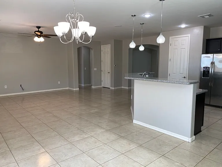 3411 W Tailfeather Dr — Photo 20