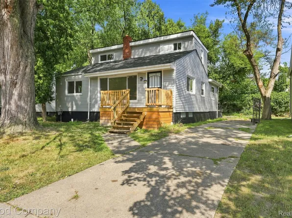 17228 Chapel St, Detroit, MI 48219