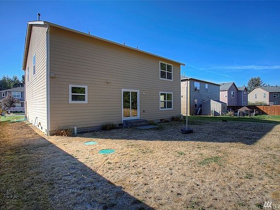3rd image of 20733 197th Ave E