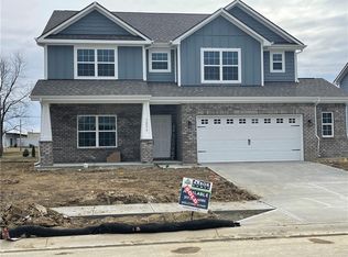 16579 Branham Dr, Fishers, IN 46040