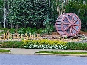 2nd image of 304 Laurel Glen Xing