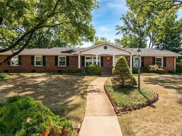 405 Trailgrove Ct, Ballwin, MO 63011