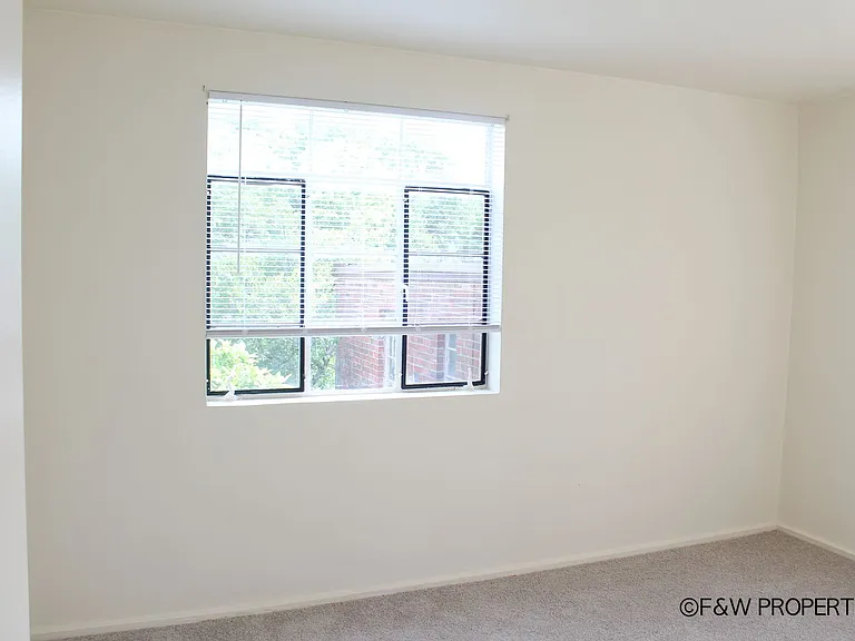 Clifton Woods Apartments — Photo 31