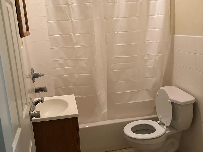 4039 Green St #1 — Photo 6