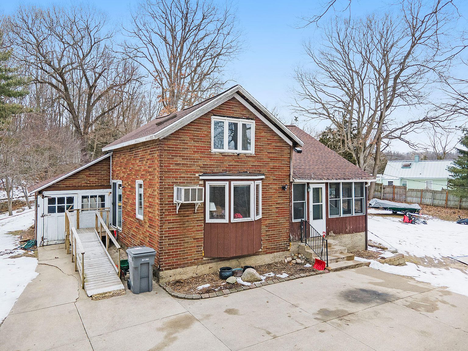 3579 Butterworth St SW, Grand Rapids, MI 49534 Zillow