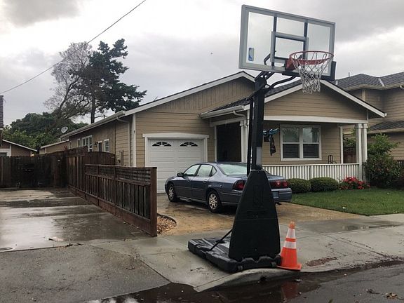 3rd image of 433 Arleta Ave