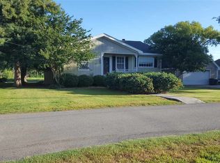 160 Pershing St, Golden Meadow, LA 70357