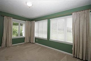 5th image of 379 Ashton Lake Dr