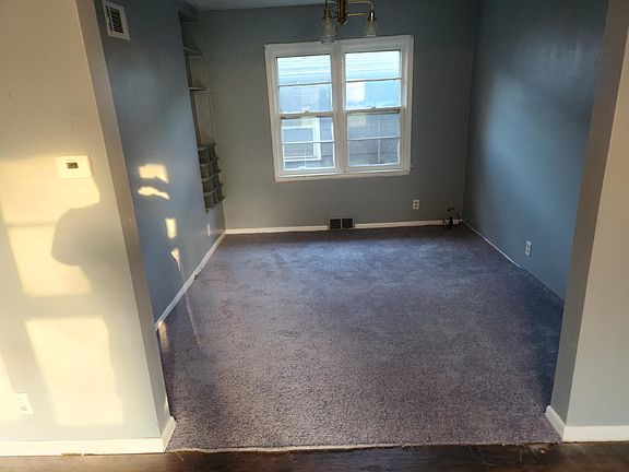 4th image of 2711 W Lincoln Ave
