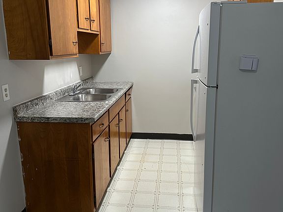 5th image of 9495 Reading Rd Unit 9